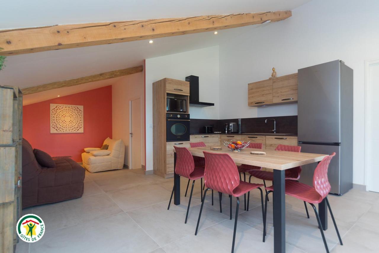 Le Val Des Sens Guest house Chatte