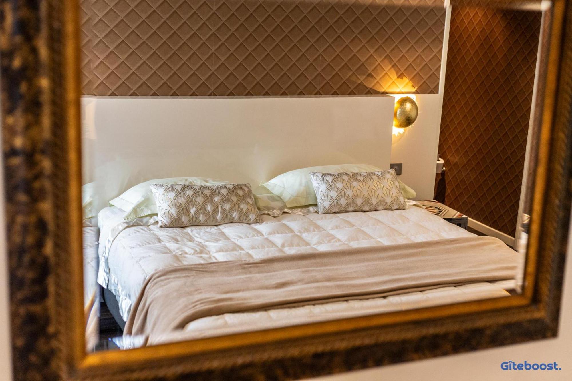 Le Val Des Sens Guest house Chatte