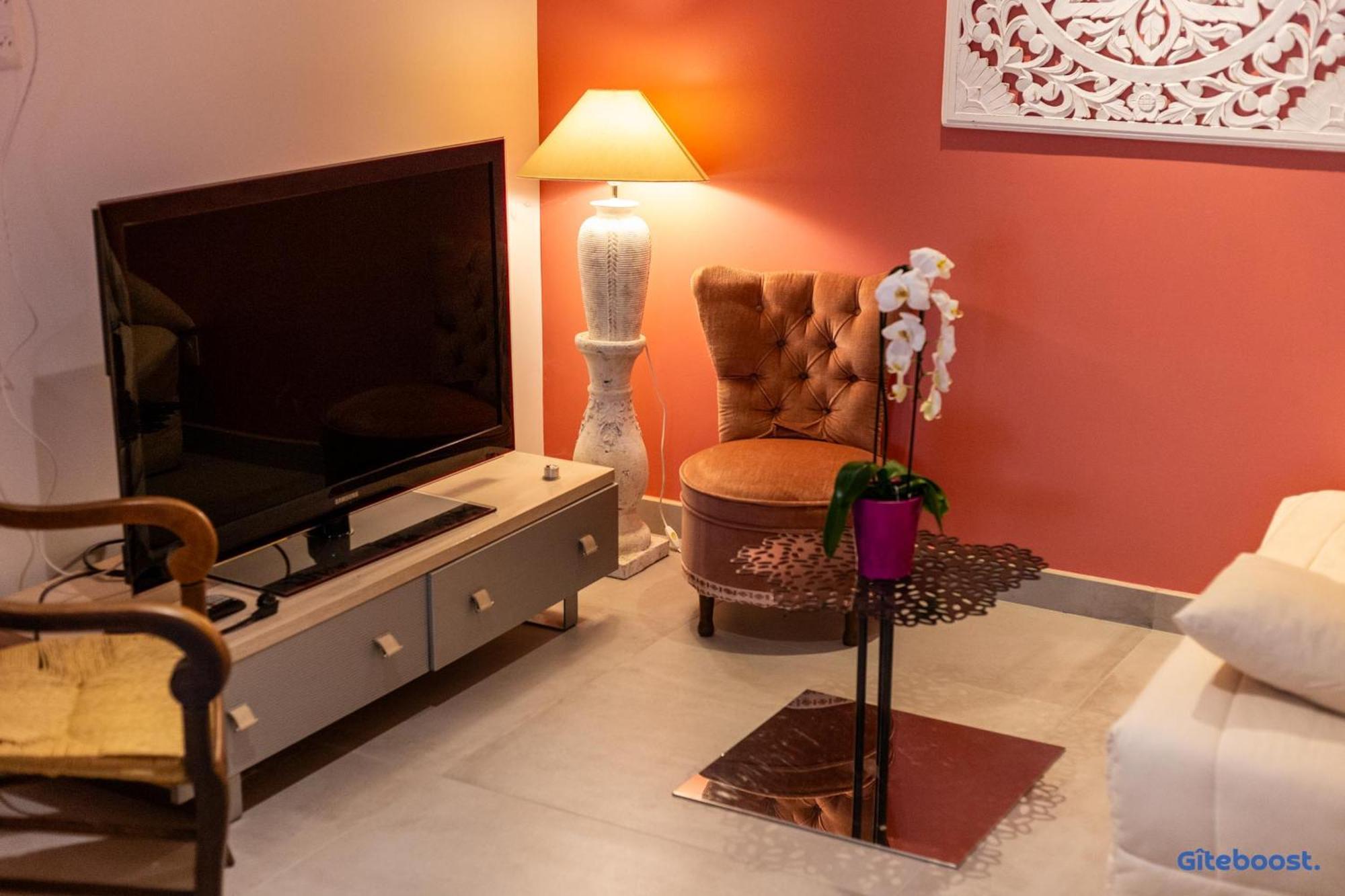 Le Val Des Sens Guest house